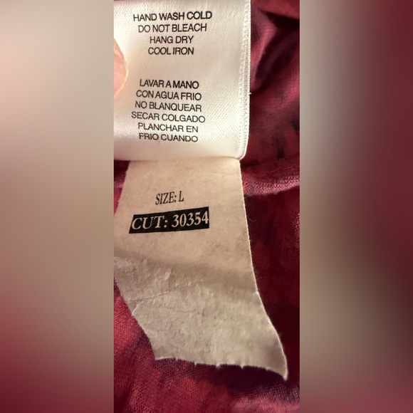 Signature Studio Light Red & Blue Tribal Print Short Sleeve Top Size M - Picture 9 of 9